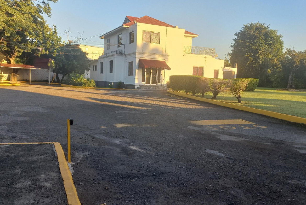 Ninth image of 3 Haughton Avenue, Kingston 10 in NEW KINGSTON, St. Andrew, Jamaica - property is For Sale