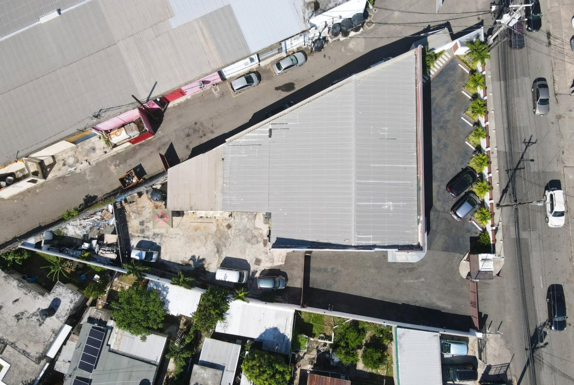 Fourth image of Molynes Road in Kingston 10, St. Andrew, Jamaica - property is For Rent