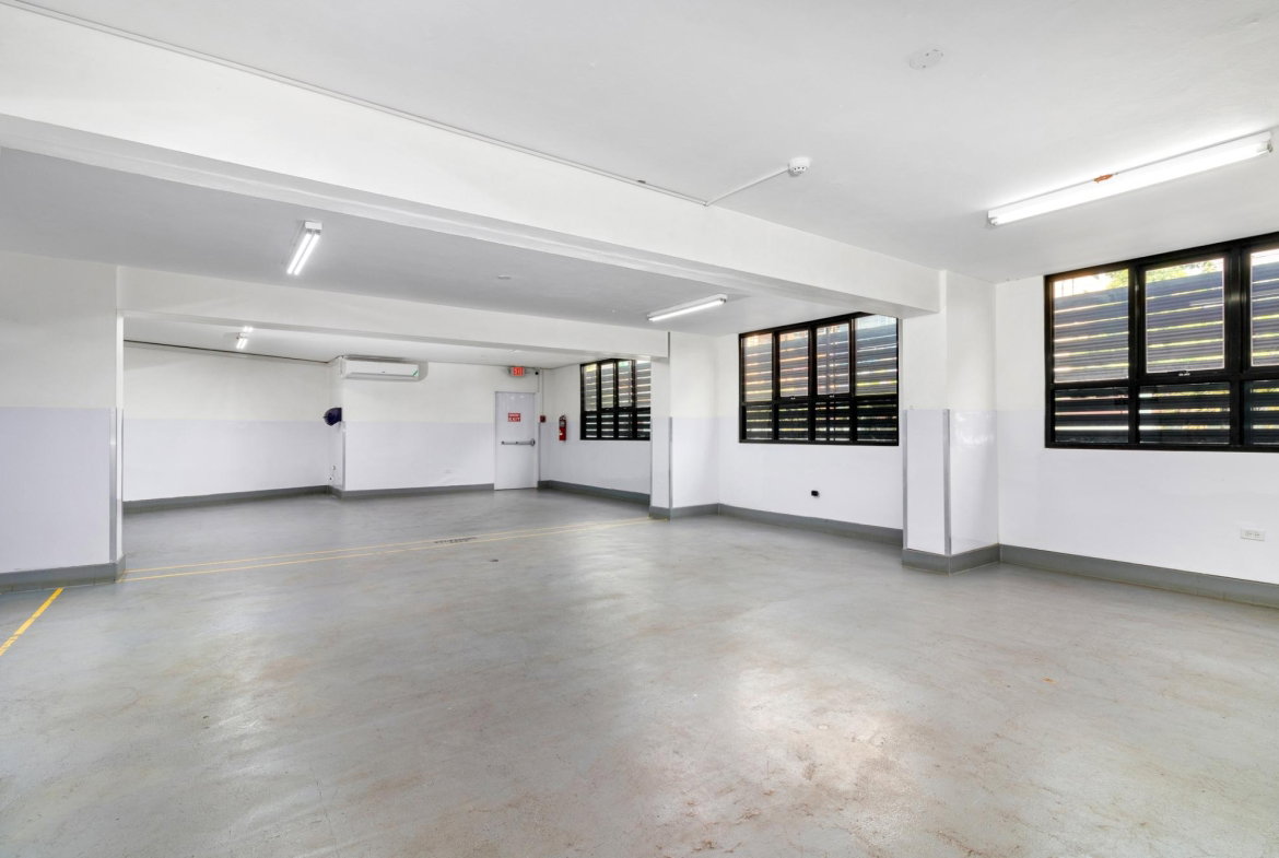 Ninth image of Molynes Road in Kingston 10, St. Andrew, Jamaica - property is For Rent