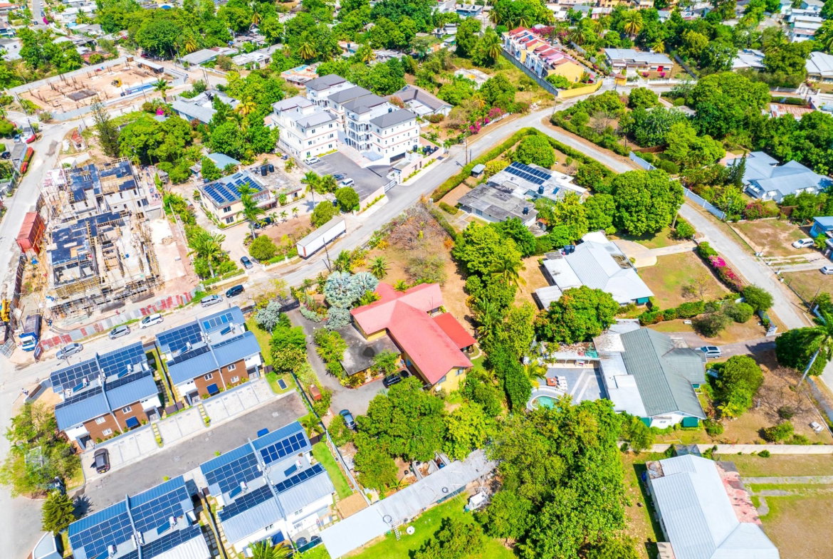 Eighth image of 17 Halifax Ave in Kingston 6, St. Andrew, Jamaica - property is For Sale