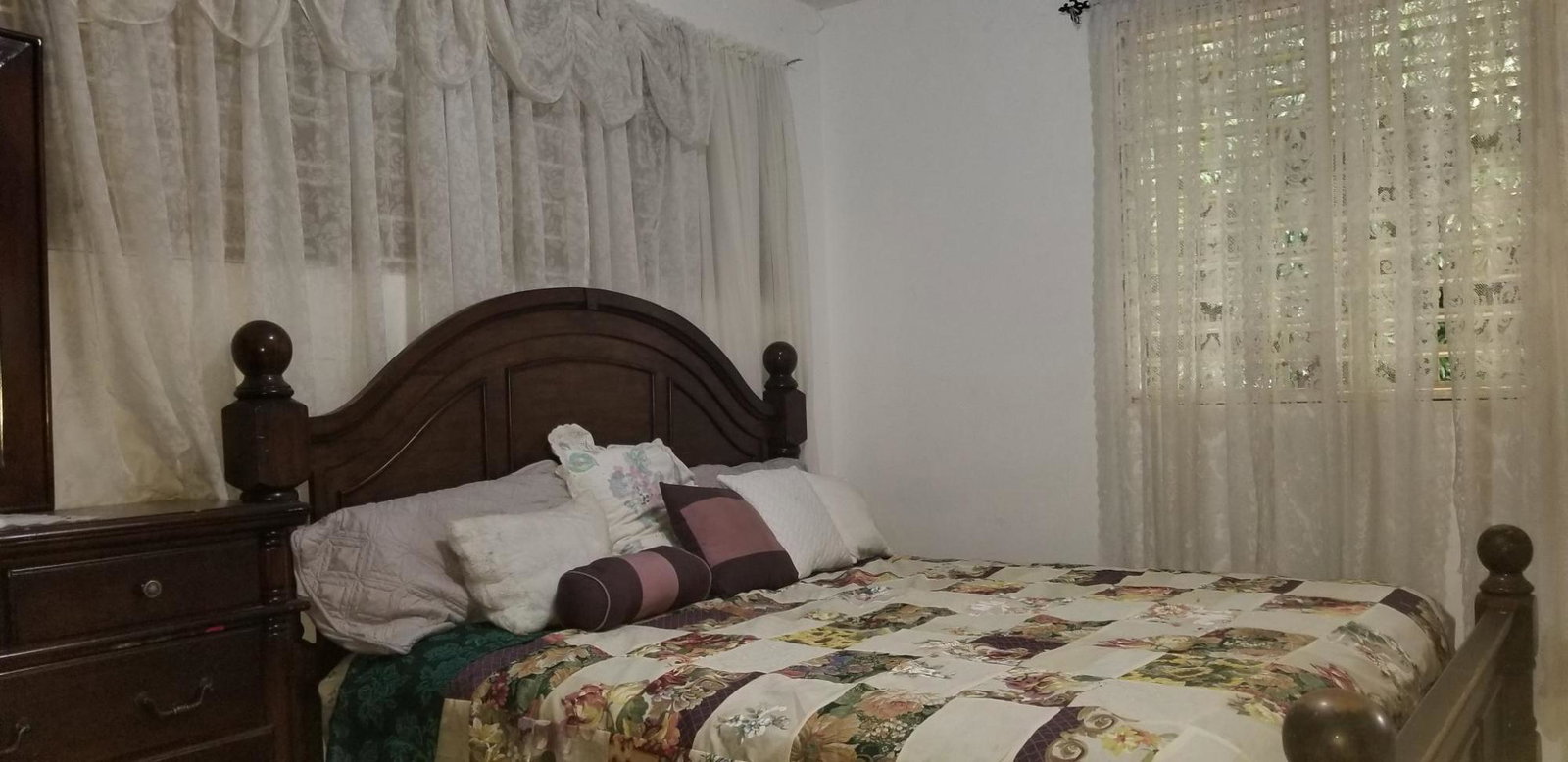 Fourteenth image of 35 Lawrence Avenue in Kingston 8, St. Andrew, Jamaica - property is For Sale