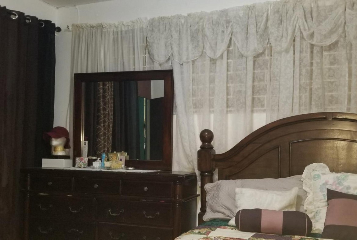 Fifteenth image of 35 Lawrence Avenue in Kingston 8, St. Andrew, Jamaica - property is For Sale