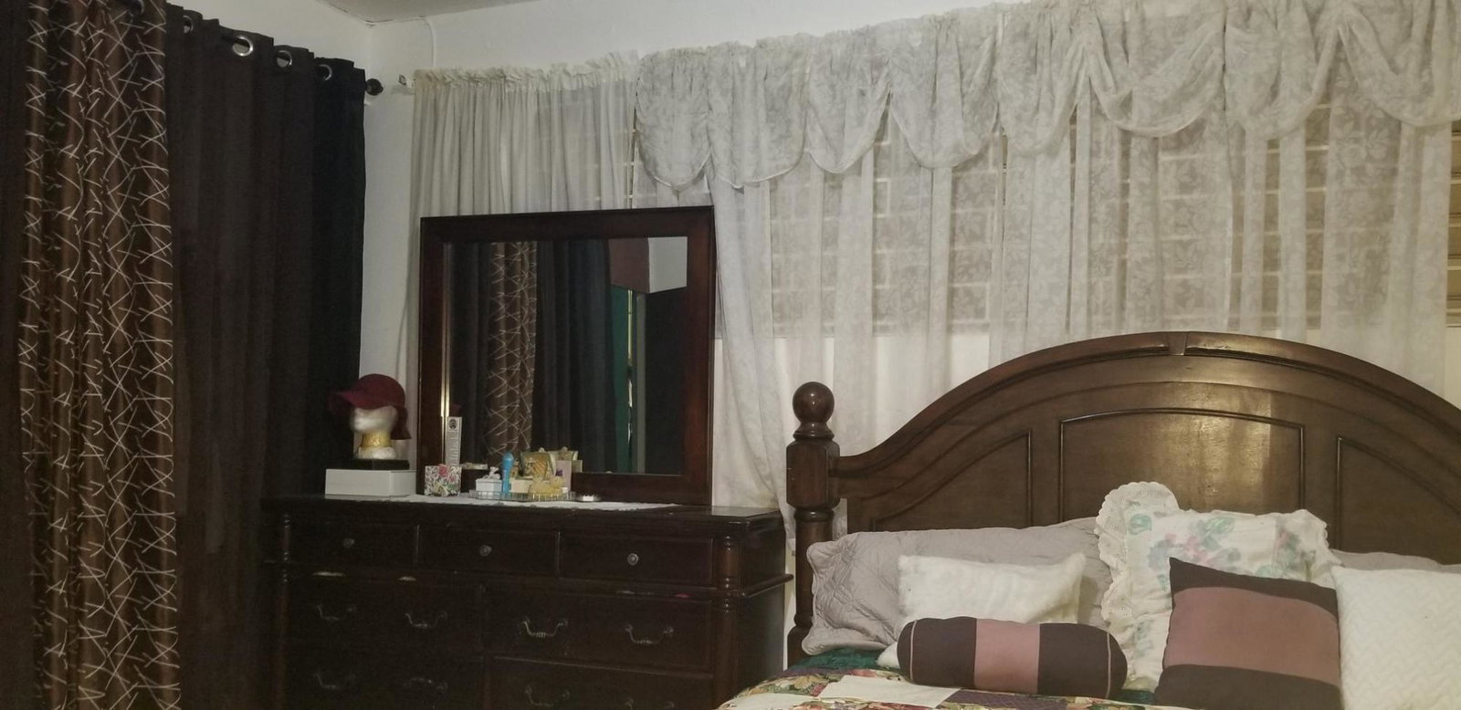 Fifteenth image of 35 Lawrence Avenue in Kingston 8, St. Andrew, Jamaica - property is For Sale