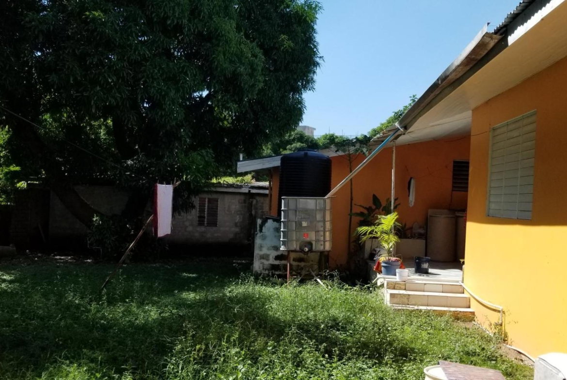 Nineteenth image of 35 Lawrence Avenue in Kingston 8, St. Andrew, Jamaica - property is For Sale