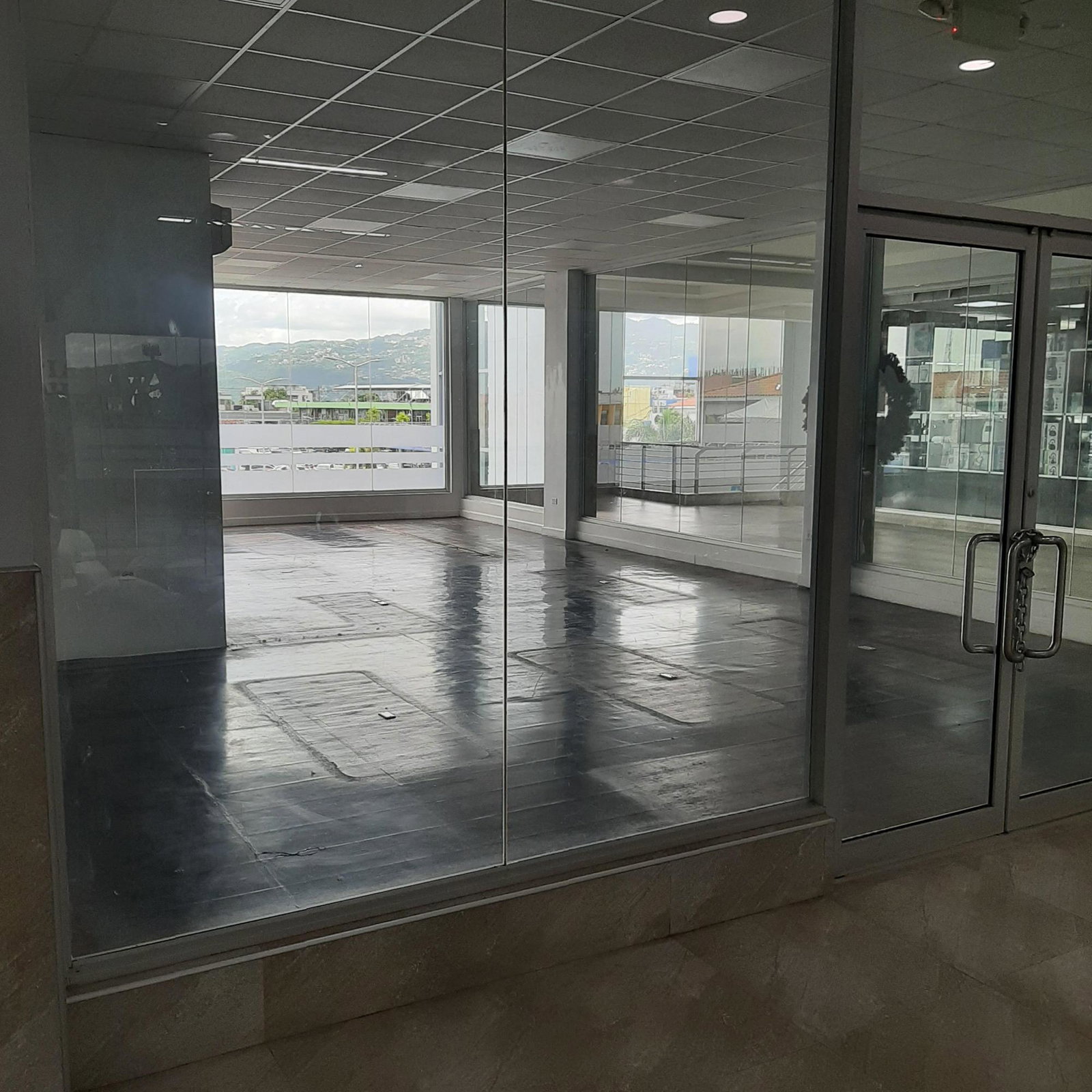 Third image of 10u-20 Constant Spring Road in Kingston 10, St. Andrew, Jamaica - property is For Rent