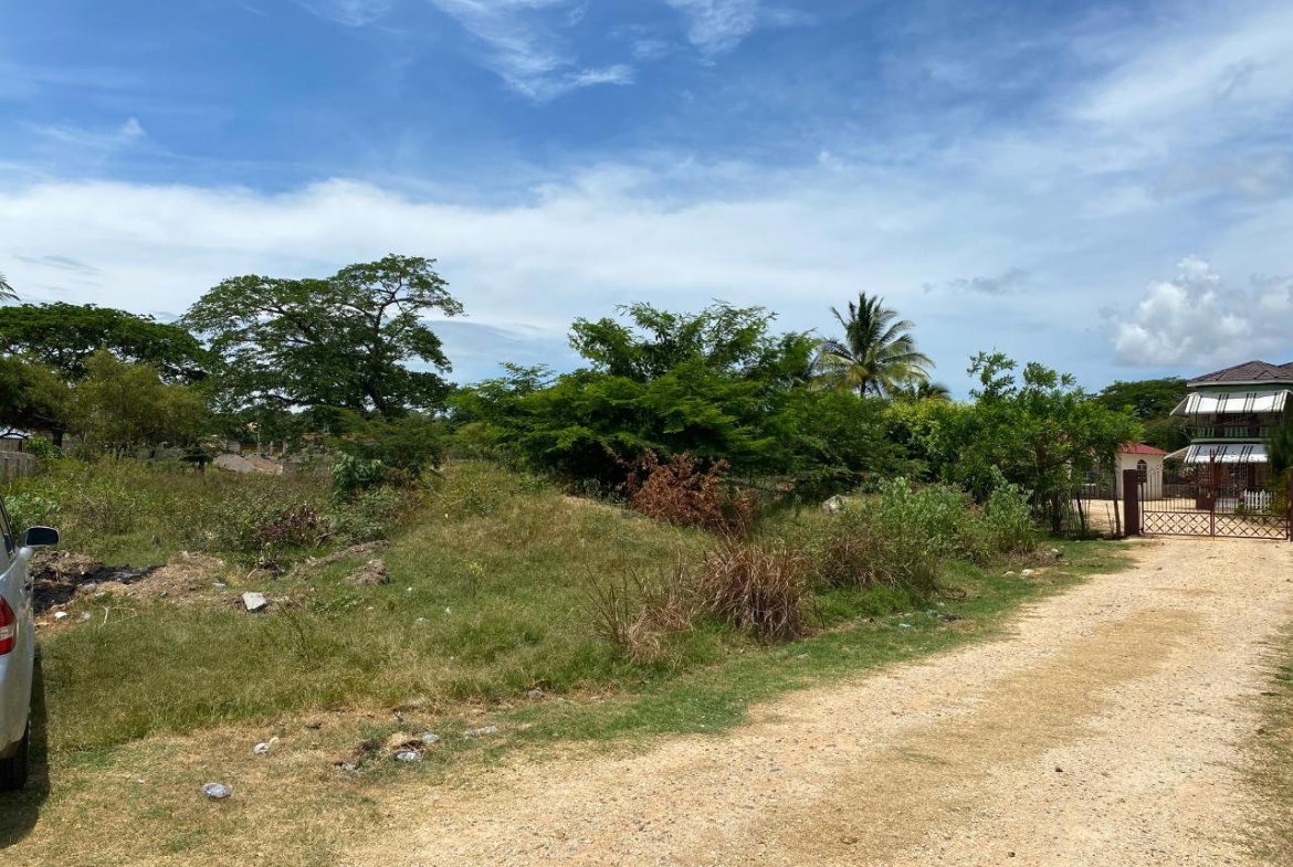 Third image of Denbigh Crescent, Clarend in Denbigh, Clarendon, Jamaica - property is For Sale