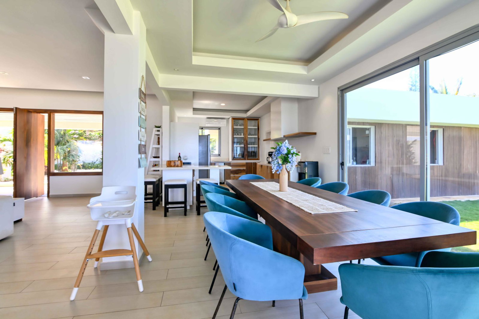 Se-Villa-Luxurious-Beachfront-Villa-for-Sale-in-St.-Ann-Jamaica Eleventh image of Bengal Beach in Discovery Bay, St. Ann, Jamaica - property is For Sale