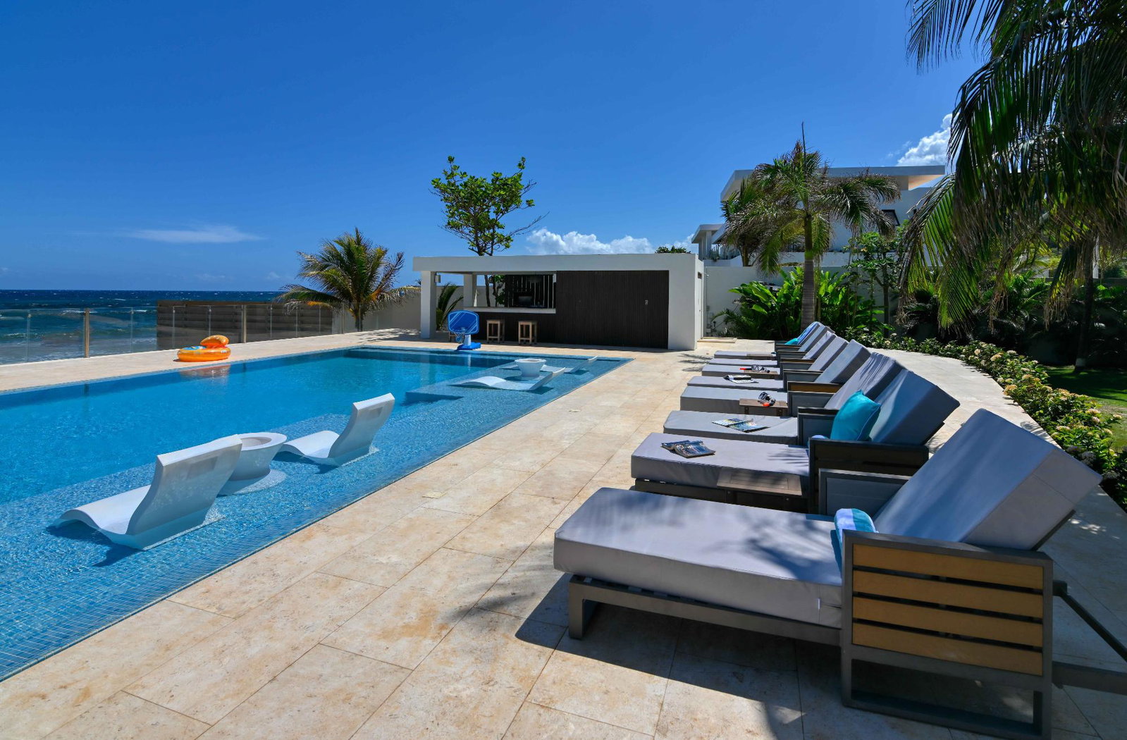 Se-Villa-Luxurious-Beachfront-Villa-for-Sale-in-St.-Ann-Jamaica Thirtieth image of Bengal Beach in Discovery Bay, St. Ann, Jamaica - property is For Sale
