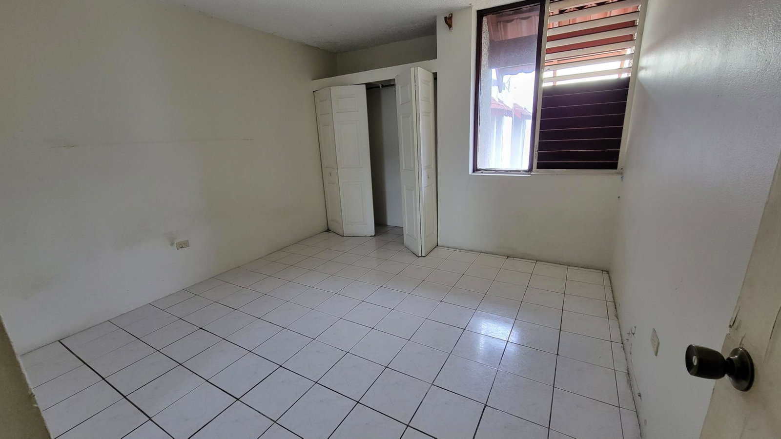 Ninth image of Apt# 604- 86 Constant Spring Road in Kingston 10, St. Andrew, Jamaica - property is For Sale