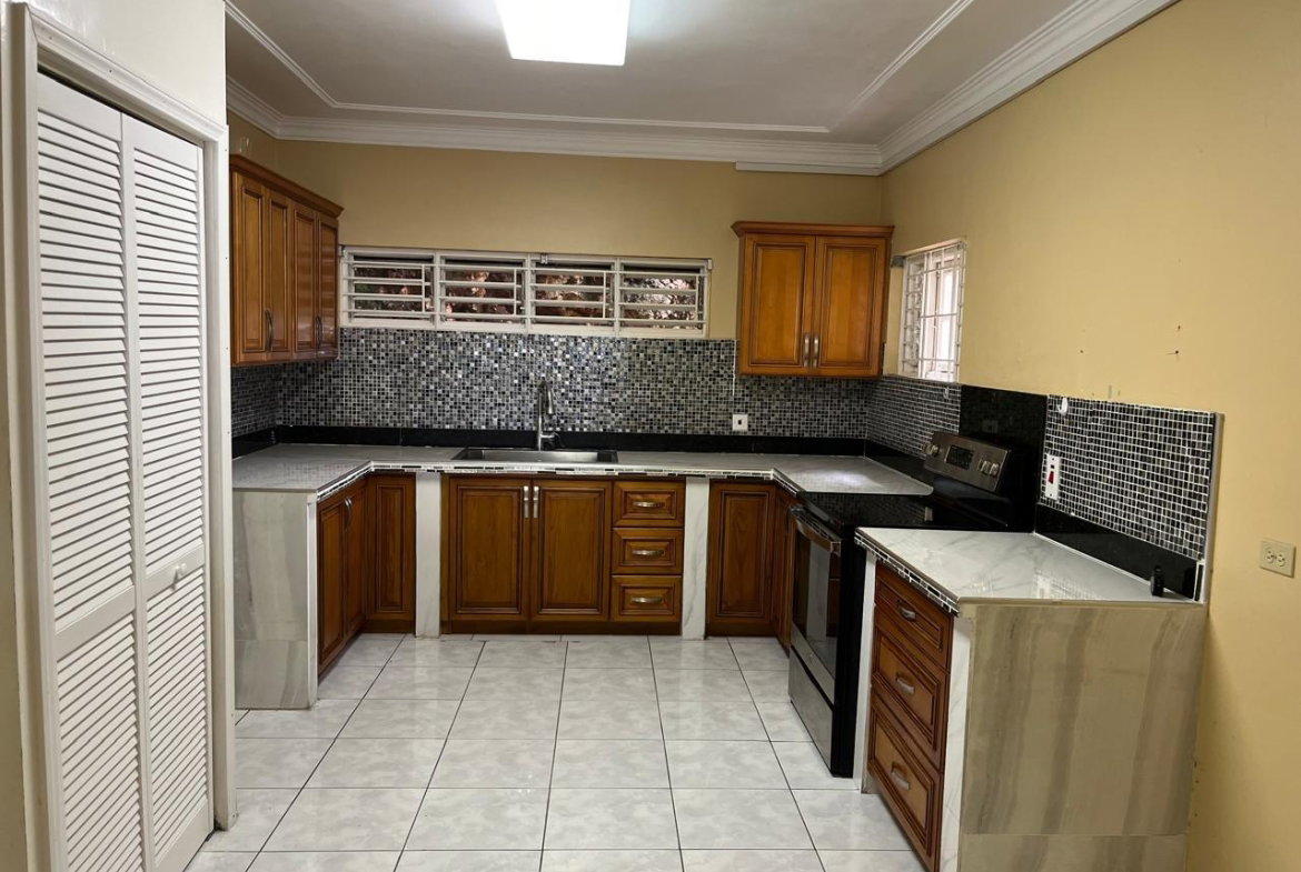 Eleventh image of Apt 5- Cherry Hill Drive in Cherry Gardens, St. Andrew, Jamaica - property is For Sale