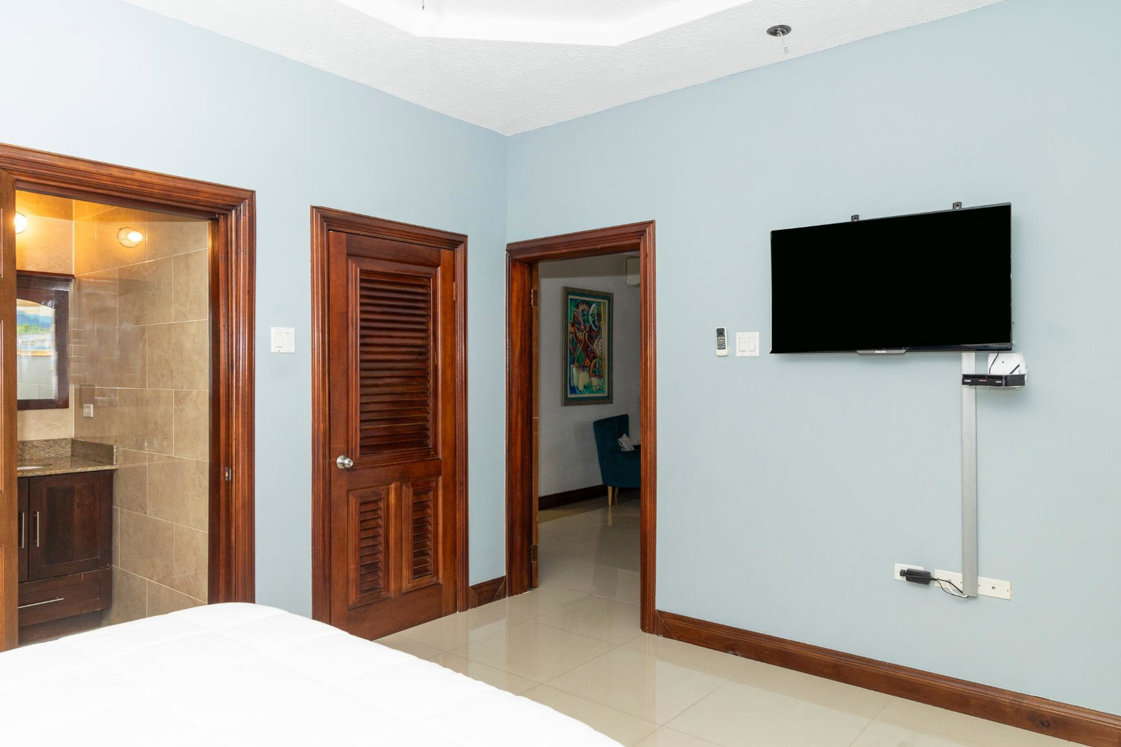 Eleventh image of 3-10-12 Dillsbury Avenue in Kingston 6, St. Andrew, Jamaica - property is For Sale