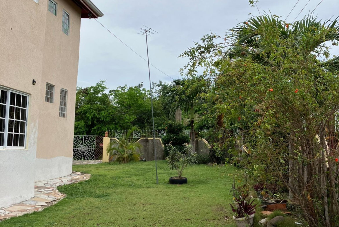 Tenth image of 41a Sheckles, Four Paths in Four Paths, Clarendon, Jamaica - property is For Rent
