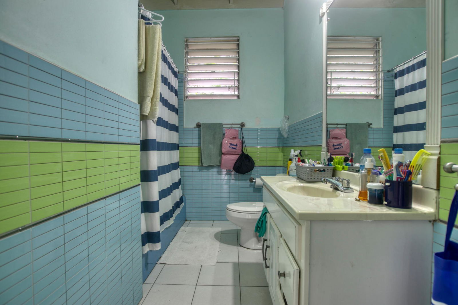 Seventeenth image of Orange Park in STONY HILL, St. Andrew, Jamaica - property is For Sale