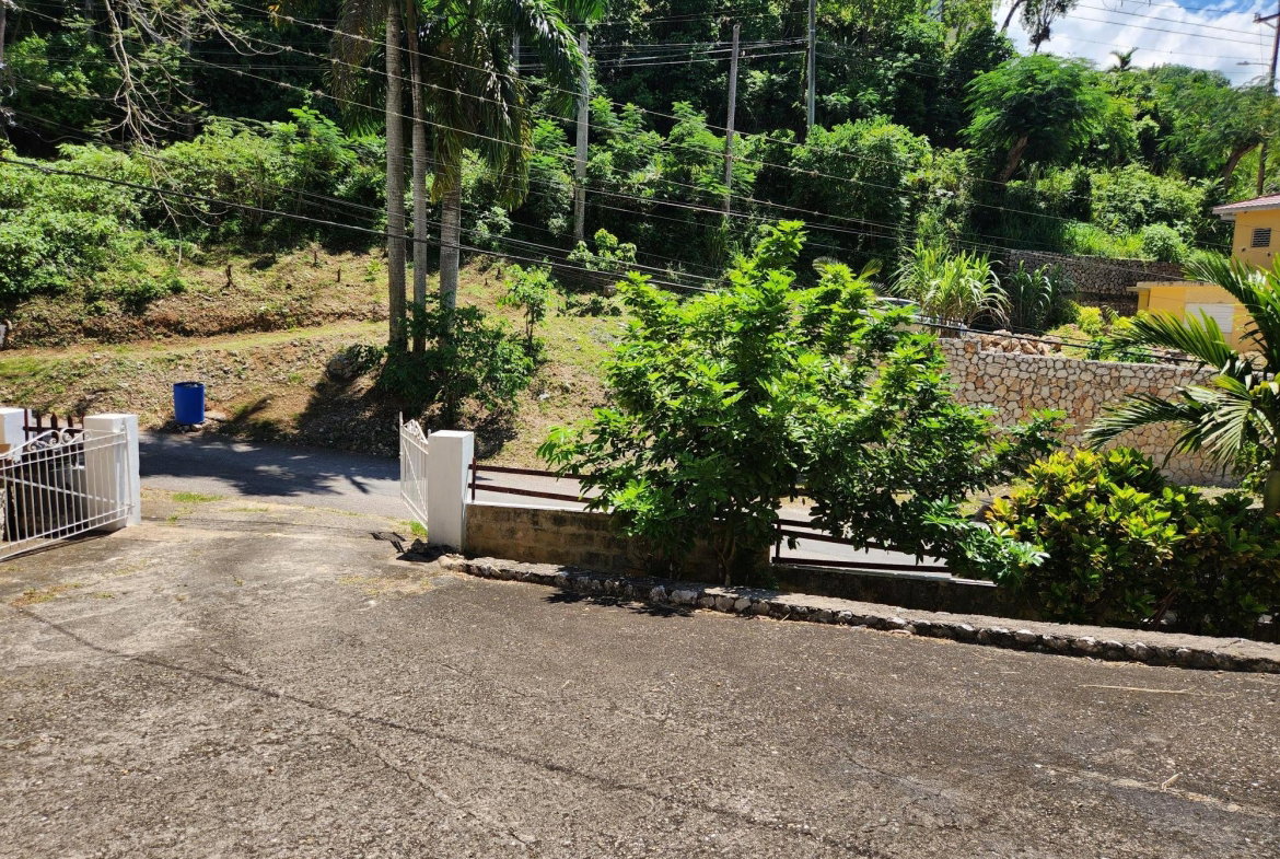 Fifteenth image of 4 Lipscombe Drive in Kingston 9, St. Andrew, Jamaica - property is For Sale