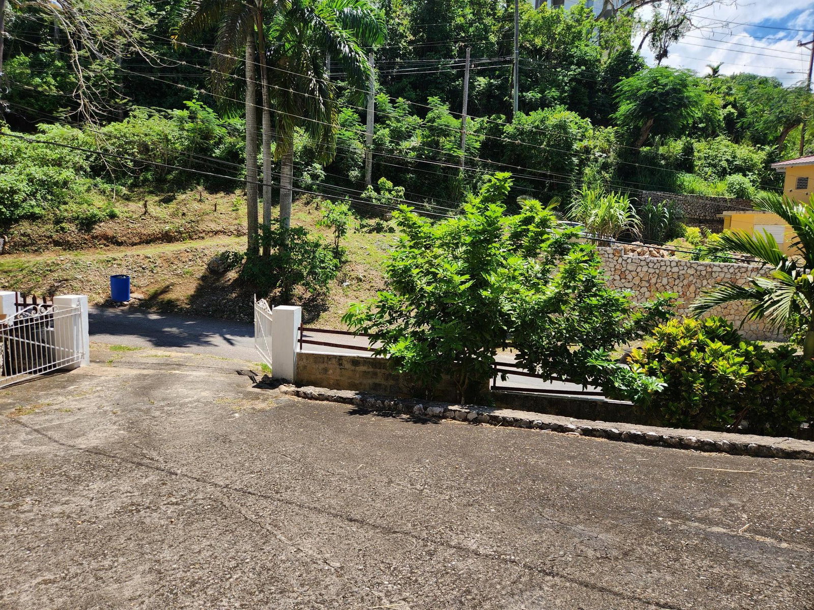 Fifteenth image of 4 Lipscombe Drive in Kingston 9, St. Andrew, Jamaica - property is For Sale