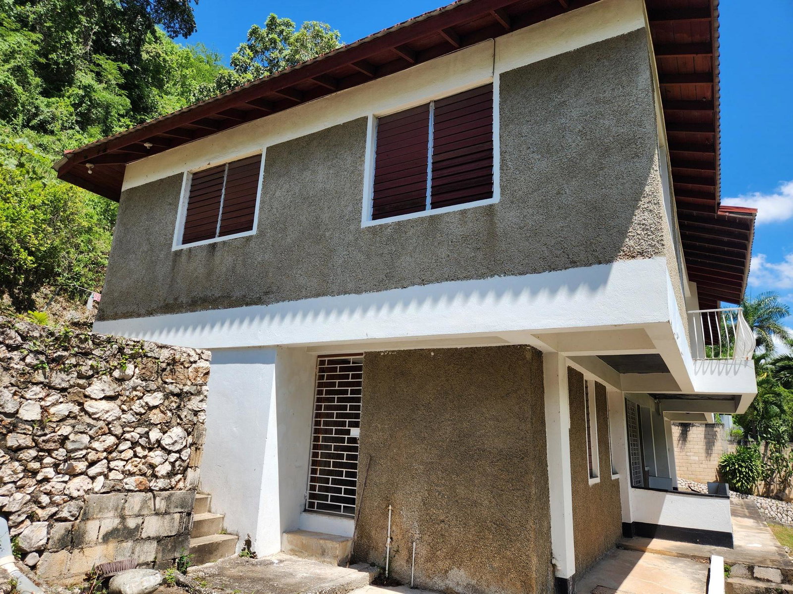 Seventeenth image of 4 Lipscombe Drive in Kingston 9, St. Andrew, Jamaica - property is For Sale