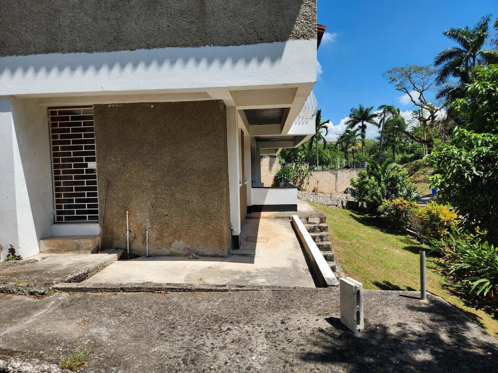 Eighteenth image of 4 Lipscombe Drive in Kingston 9, St. Andrew, Jamaica - property is For Sale