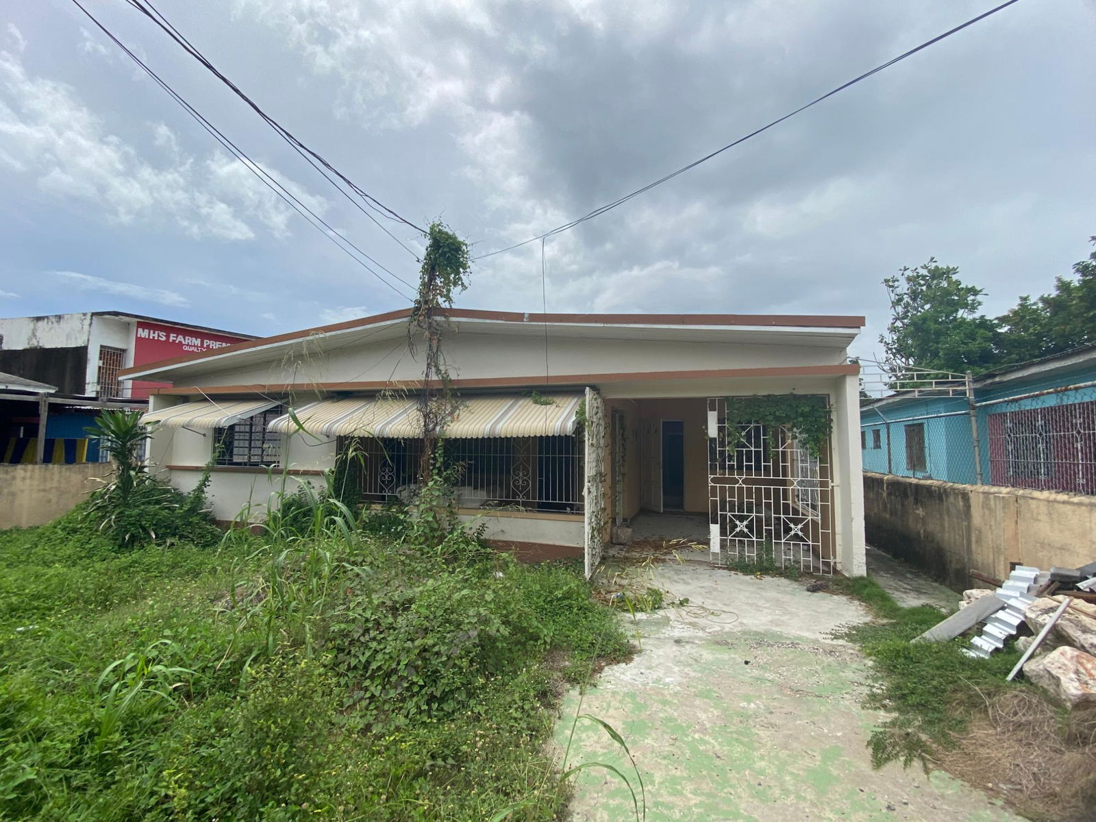 Spacious-5-Bedroom-Duplex-for-Sale-in-St.-Andrew-Jamaica First image of 17 Kingston 11 in Kingston 11, St. Andrew, Jamaica - property is For Sale