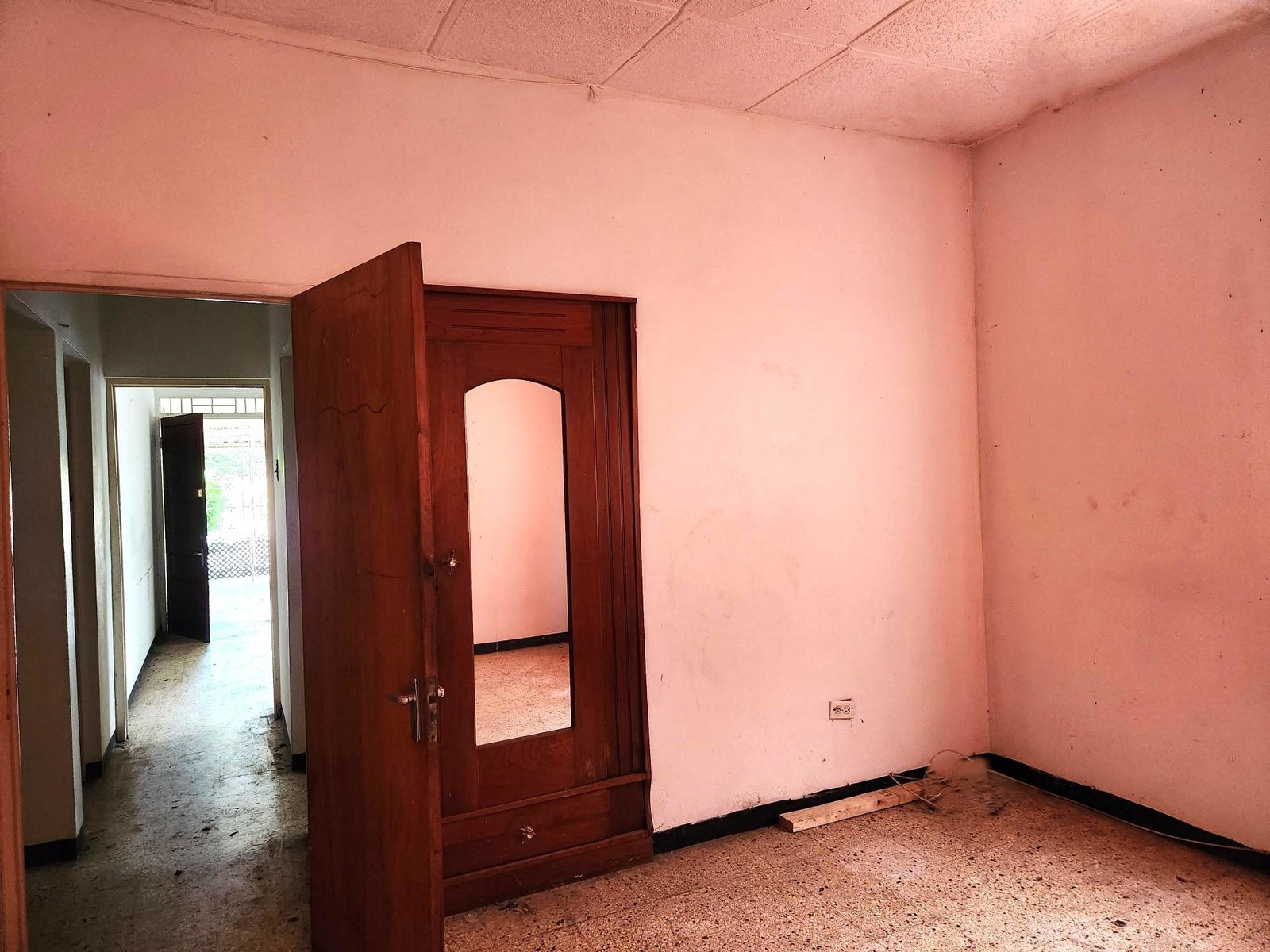 Spacious-5-Bedroom-Home-for-Sale-in-Cassia-Park-St.-Andrew Fifth image of 7 Huntsdene Avenue in Kingston 10, St. Andrew, Jamaica - property is For Sale