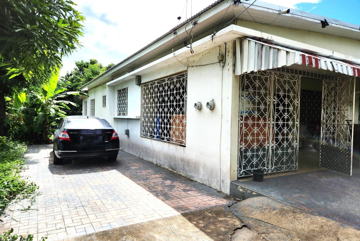 Sixth image of 7 Huntsdene Avenue in Kingston 10, St. Andrew, Jamaica - property is For Sale