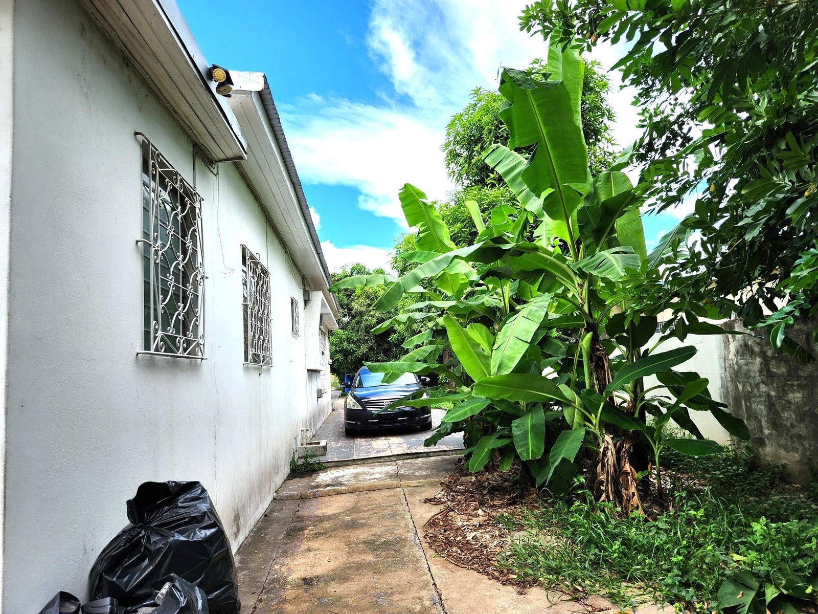 Spacious-5-Bedroom-Home-for-Sale-in-Cassia-Park-St.-Andrew Eighth image of 7 Huntsdene Avenue in Kingston 10, St. Andrew, Jamaica - property is For Sale