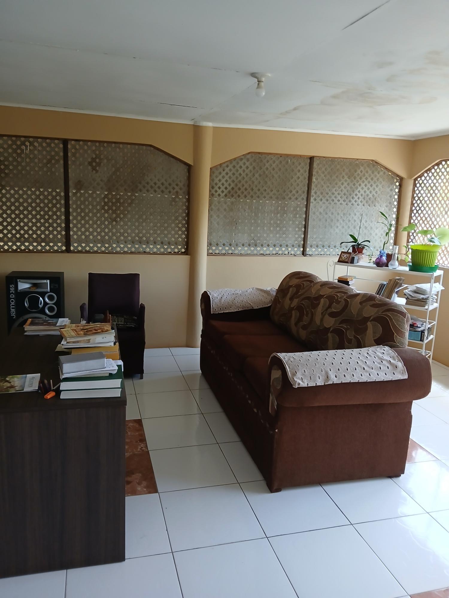 Spacious-5-Bedroom-House-for-Sale-in-Manchester-Jamaica Thirteenth image of 2 Mason Run Hatfield/kingsl in Hatfield, Manchester, Jamaica - property is For Sale