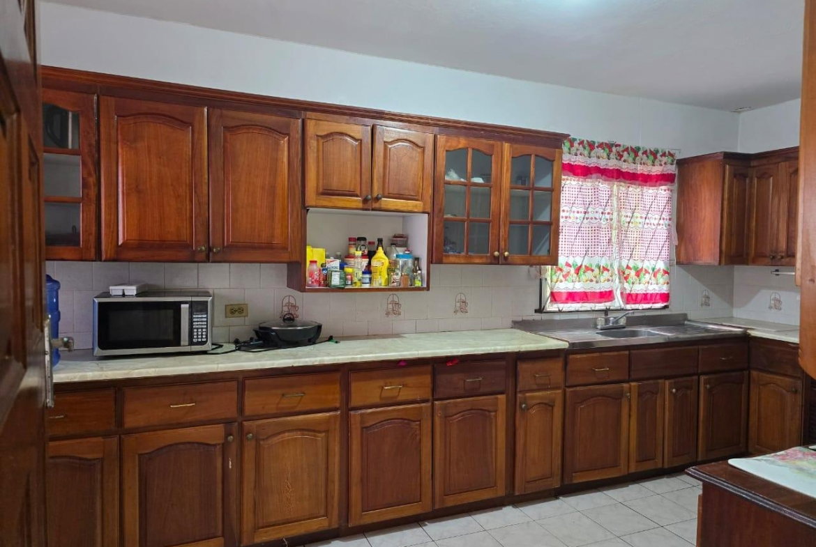 Tenth image of Red Bank in Mandeville, Manchester, Jamaica - property is For Sale