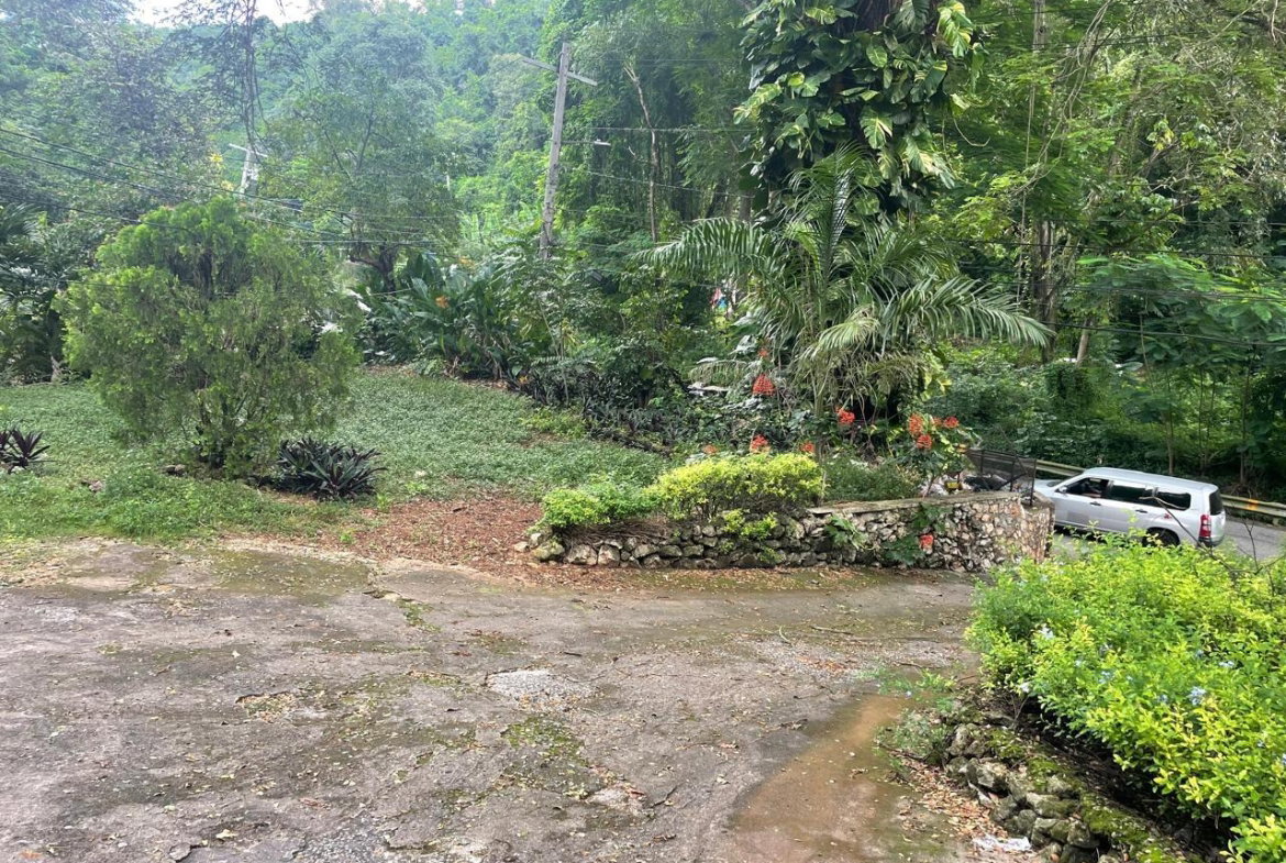 Second image of Apt 1-69 3/4 Long Lane in Kingston 8, St. Andrew, Jamaica - property is For Sale