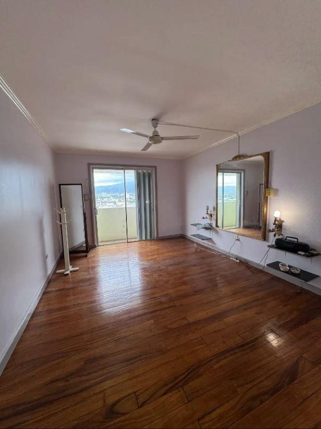 Spacious-Waterfront-Apartment-for-Sale-in-St.-Andrew-Jamaica Ninth image of 5- Ocean Towers, Ocean Blvd in Kingston 3, St. Andrew, Jamaica - property is For Sale