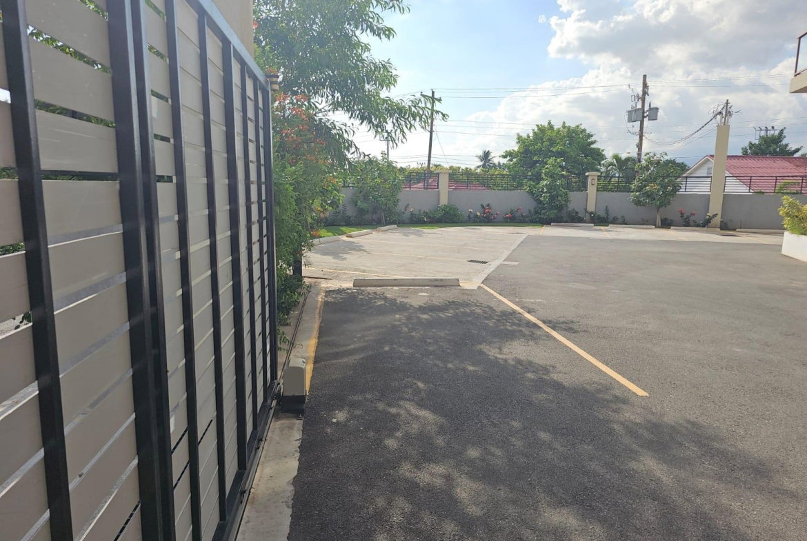 Tenth image of Apt 17-30 Wellington Drive in Kingston 6, St. Andrew, Jamaica - property is For Sale