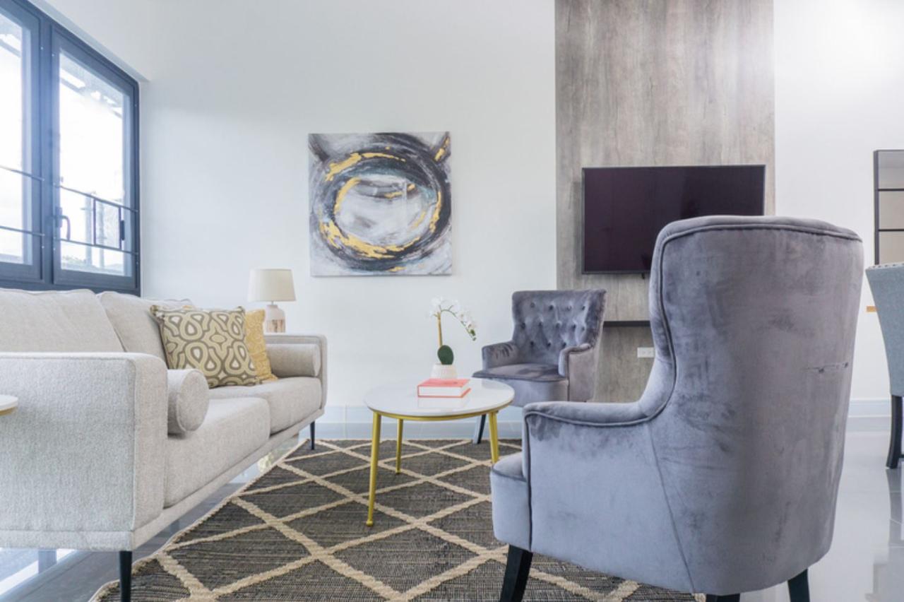 Stunning-2-Bedroom-Apartment-for-Sale-in-Kingston-Jamaica Second image of A305-39 Wellington Drive, Kingsto in Kingston 6, St. Andrew, Jamaica - property is For Sale