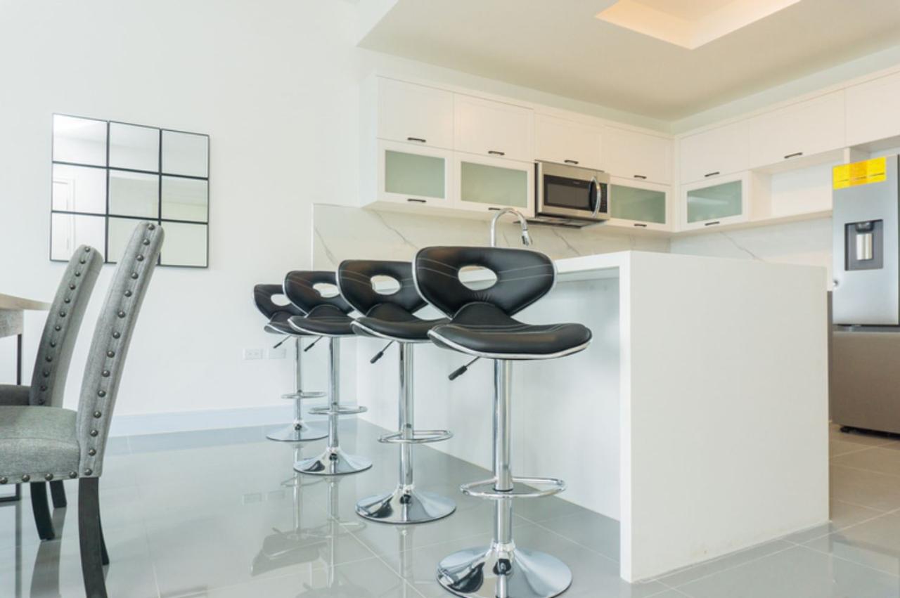 Stunning-2-Bedroom-Apartment-for-Sale-in-Kingston-Jamaica Fourth image of A305-39 Wellington Drive, Kingsto in Kingston 6, St. Andrew, Jamaica - property is For Sale