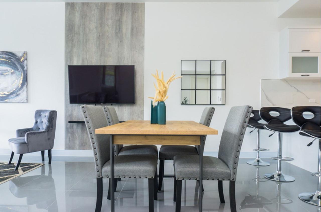 Stunning-2-Bedroom-Apartment-for-Sale-in-Kingston-Jamaica Fifth image of A305-39 Wellington Drive, Kingsto in Kingston 6, St. Andrew, Jamaica - property is For Sale