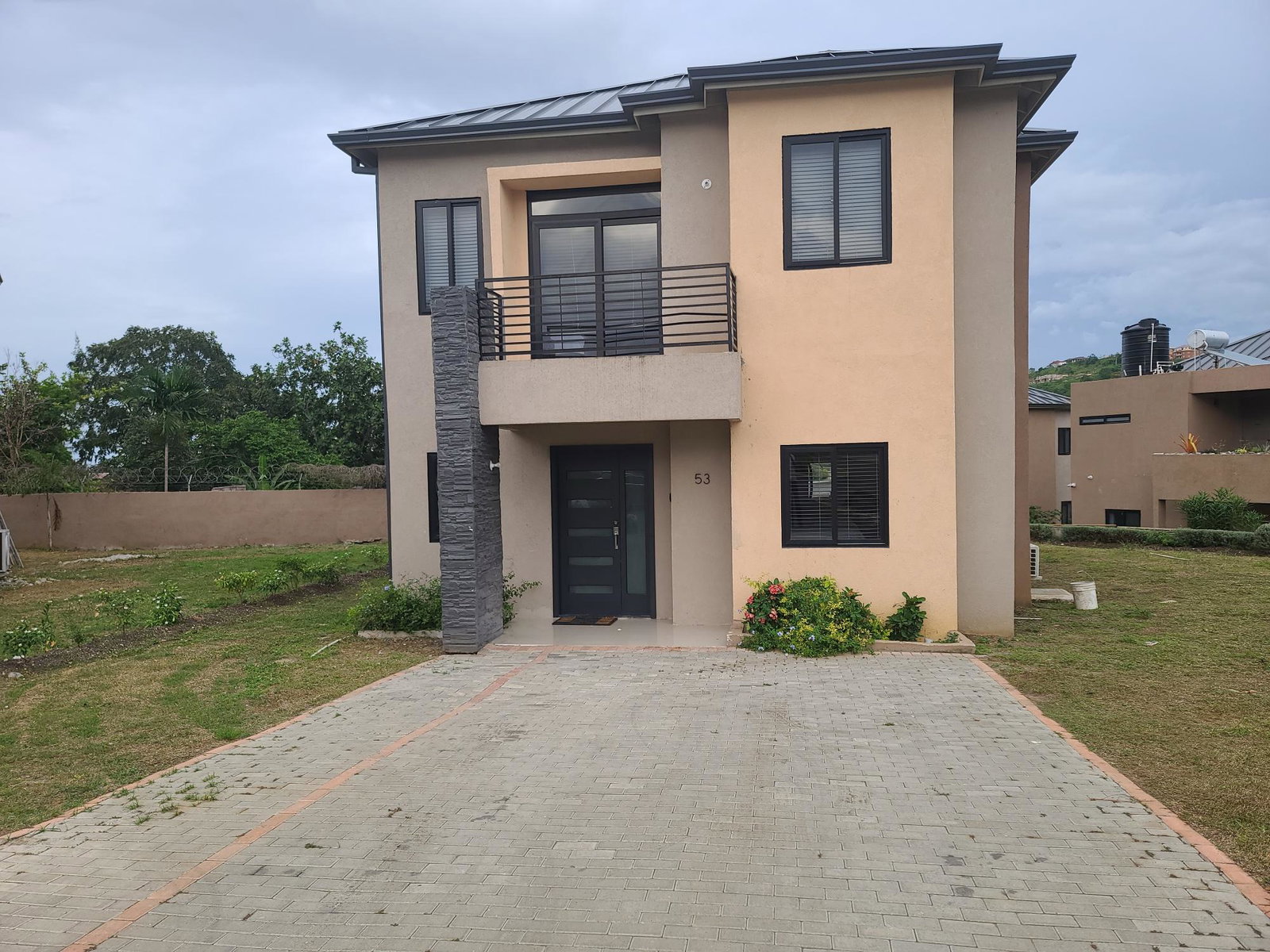Stunning-3-Bed-House-for-Sale-in-Ocho-Rios-Country-Club-Jamaica Ninth image of 10 Ocho Rios Country Club in Ocho Rios, St. Ann, Jamaica - property is For Sale