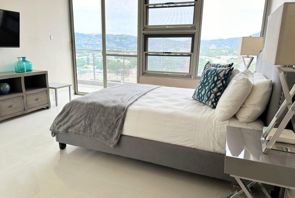 Seventh image of 802-20 South Avenue in Kingston 10, St. Andrew, Jamaica - property is For Sale