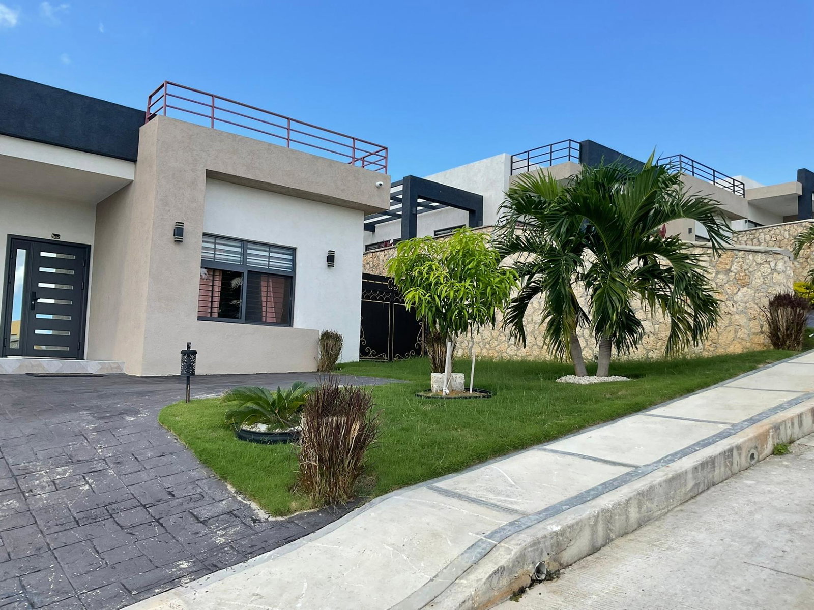 Sixth image of 47 Pyramid Point in Ocho Rios, St. Ann, Jamaica - property is For Sale