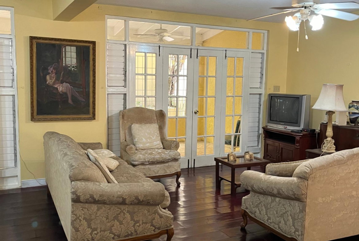 Eleventh image of 4-71 Shortwood Road Kingston 8 in Kingston 8, St. Andrew, Jamaica - property is For Sale