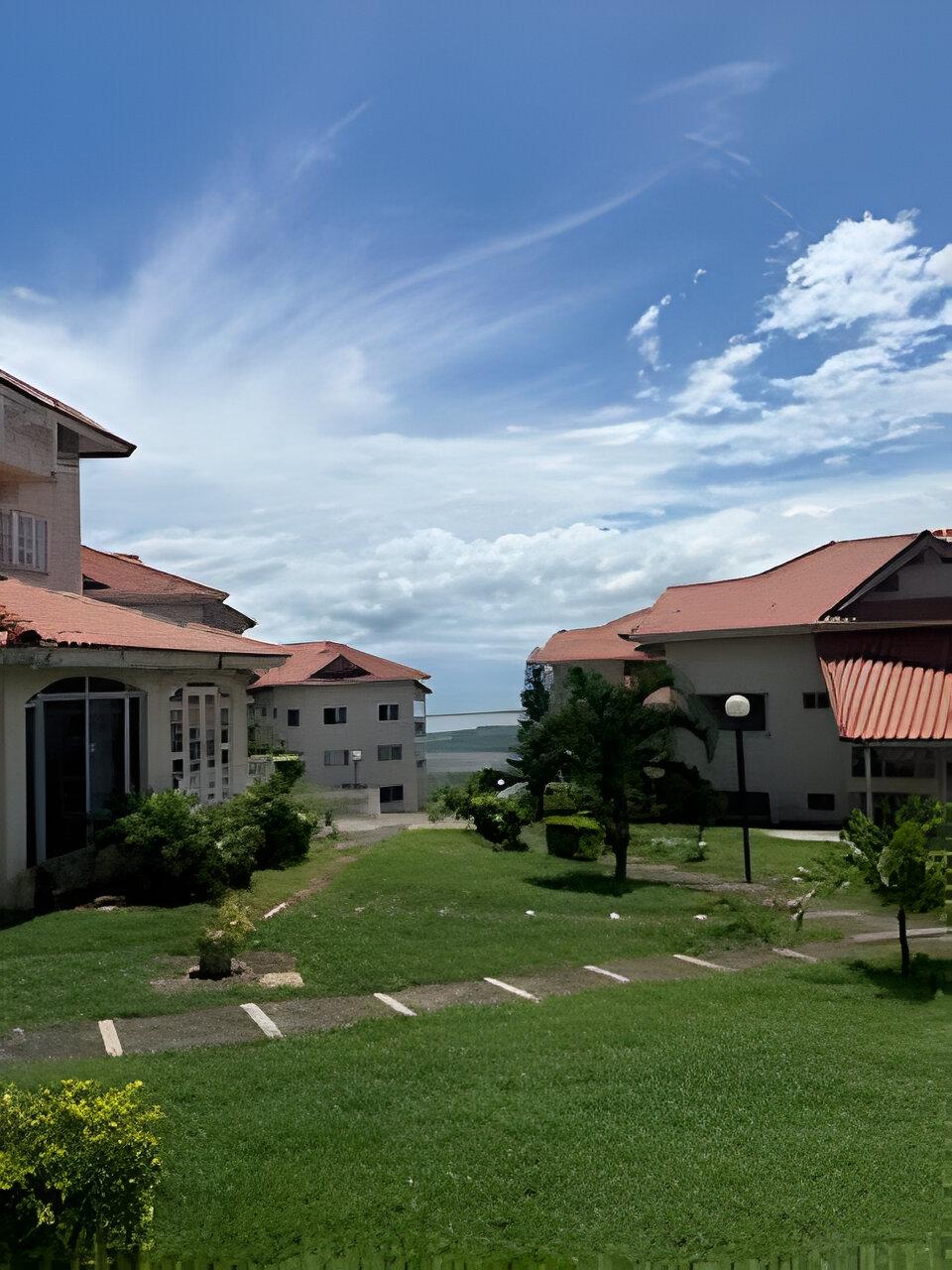 Thirtieth image of 4-2 Pinewood Drive Plantation in Kingston 19, St. Andrew, Jamaica - property is For Sale