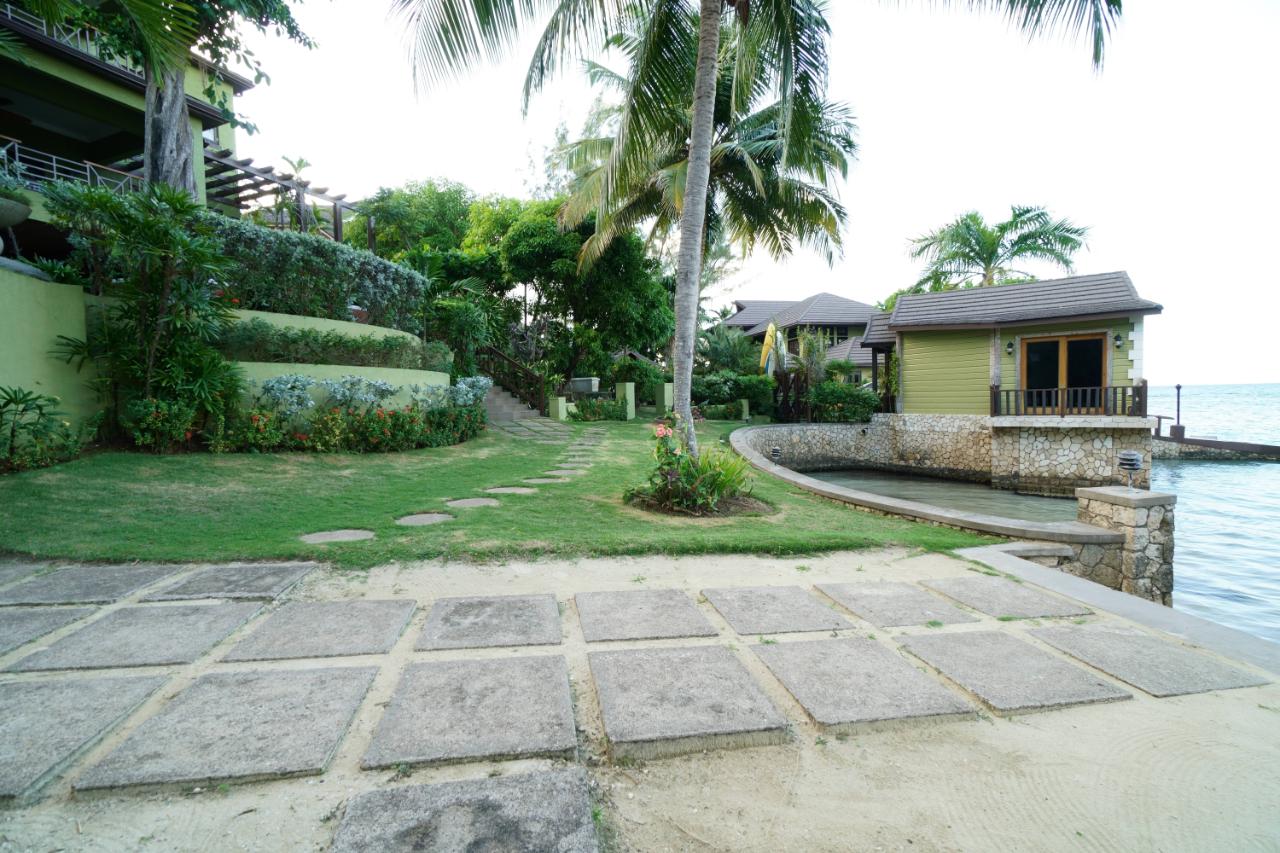 Stunning-3-Level-Penthouse-for-Sale-in-Ocho-Rios-Crystal-Cove-Villa Ninth image of A9-121 Main Street, Ocho Rios in Ocho Rios, St. Ann, Jamaica - property is For Sale