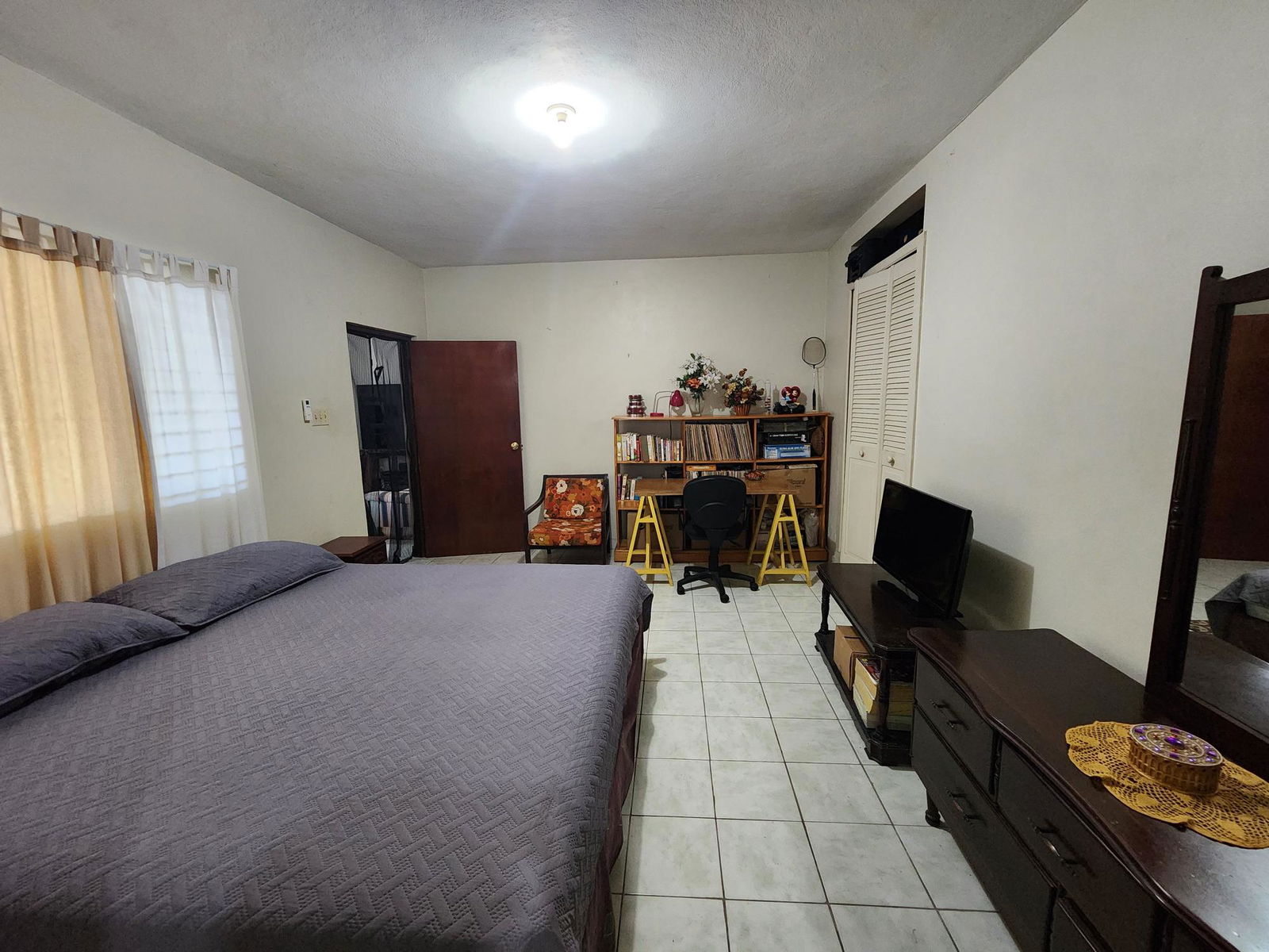 Ninth image of 23 Westmead Road, Belgrade h in Kingston 19, St. Andrew, Jamaica - property is For Sale