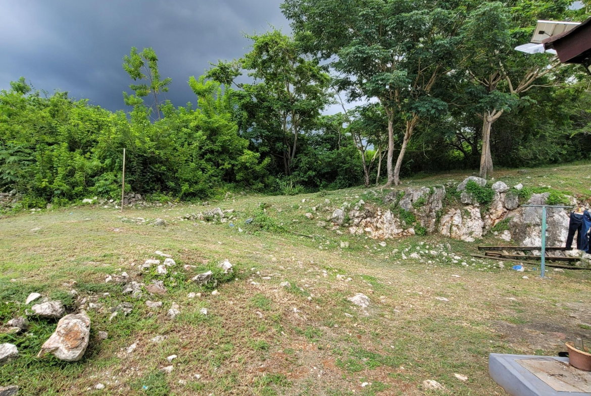 Eighth image of 40 Heffs Crescent in Belvedere, St. Andrew, Jamaica - property is For Sale