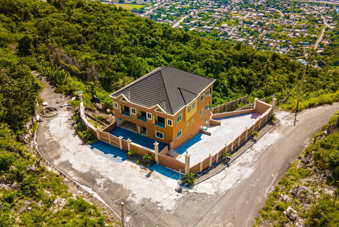 Fifth image of b- 202 Tom Cringle Drive in Kingston 19, St. Andrew, Jamaica - property is For Sale