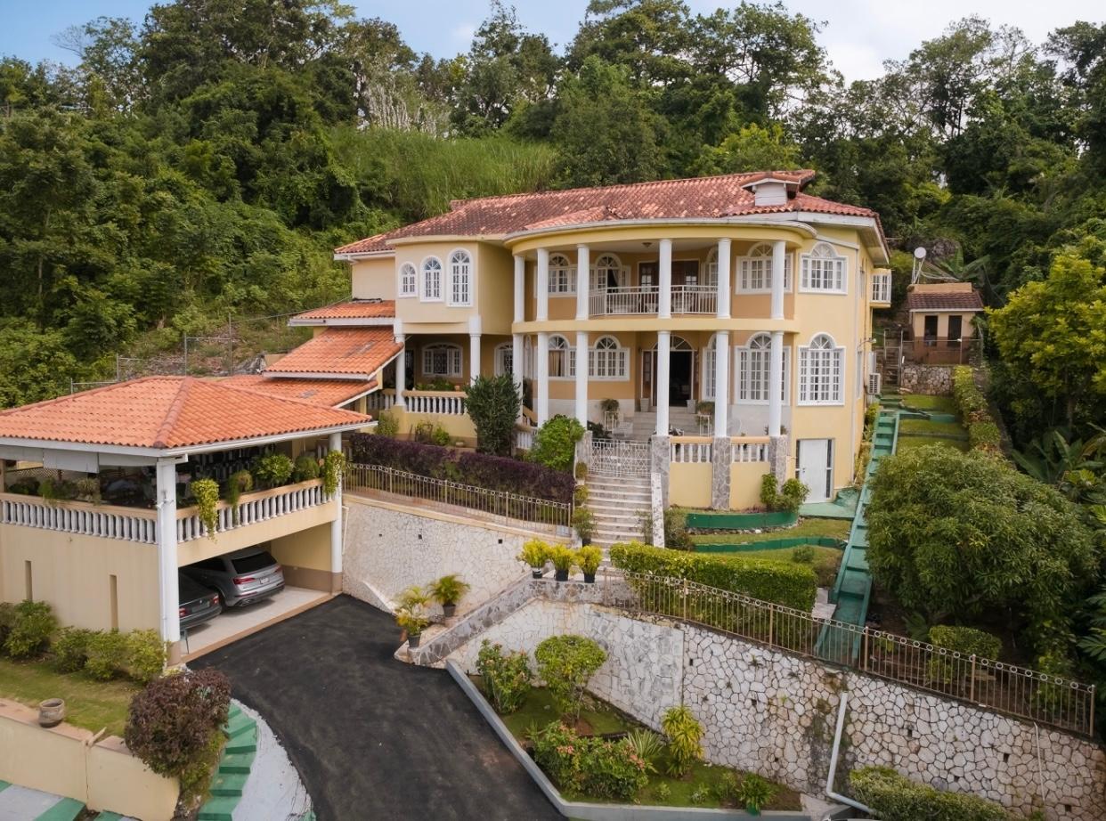 Sixteenth image of 2 Rockfield, Old Stony Hill in STONY HILL, St. Andrew, Jamaica - property is For Sale