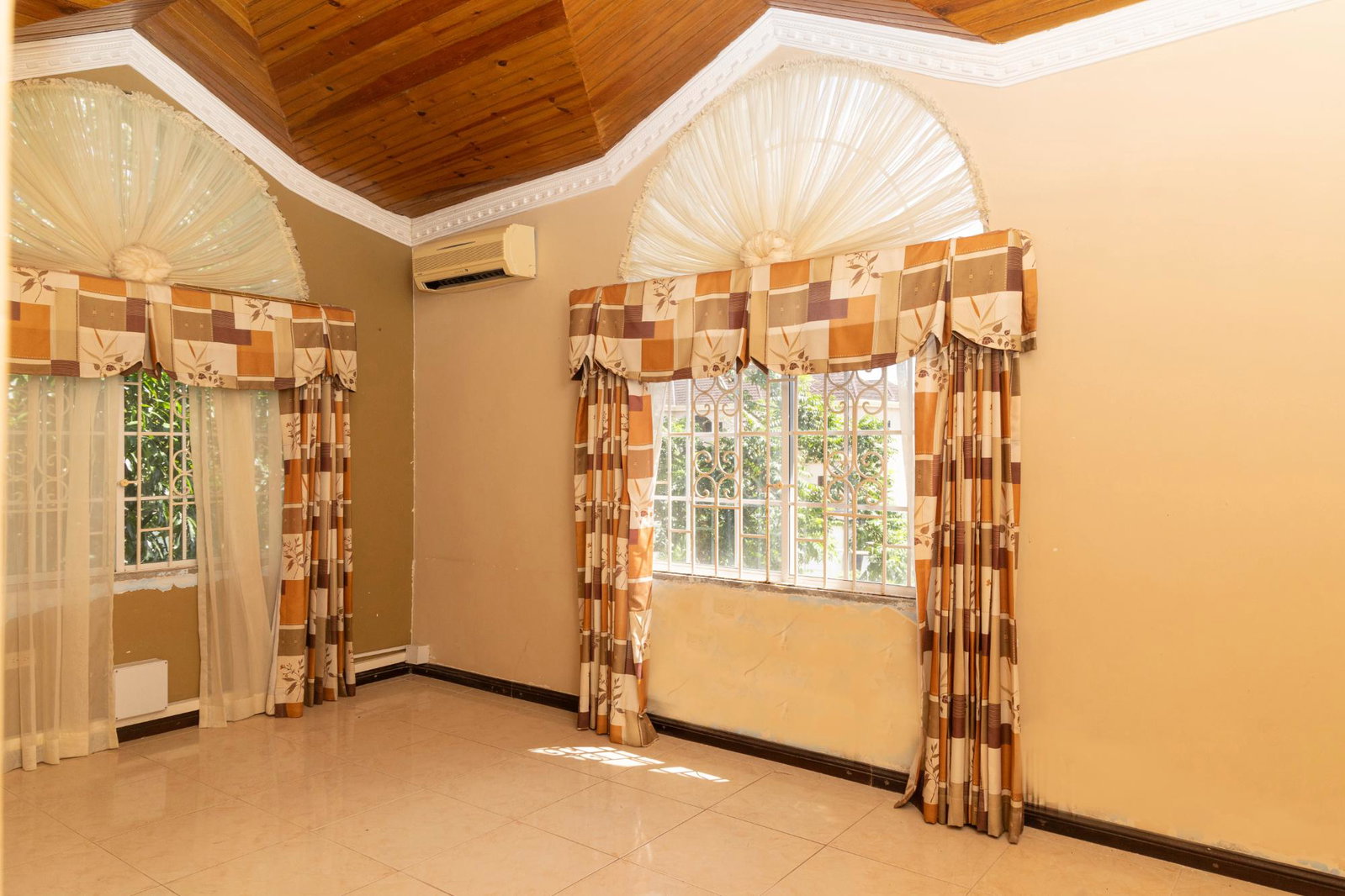 Thirteenth image of 16 Battersea Road in Battersea, Manchester, Jamaica - property is For Sale