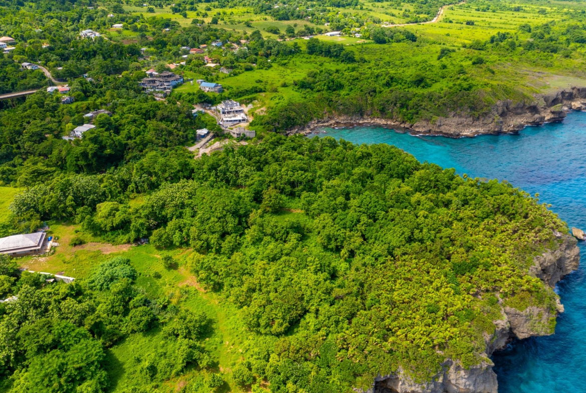 Third image of Black Rock in PRIESTMAN RIVER, Portland, Jamaica - property is For Sale