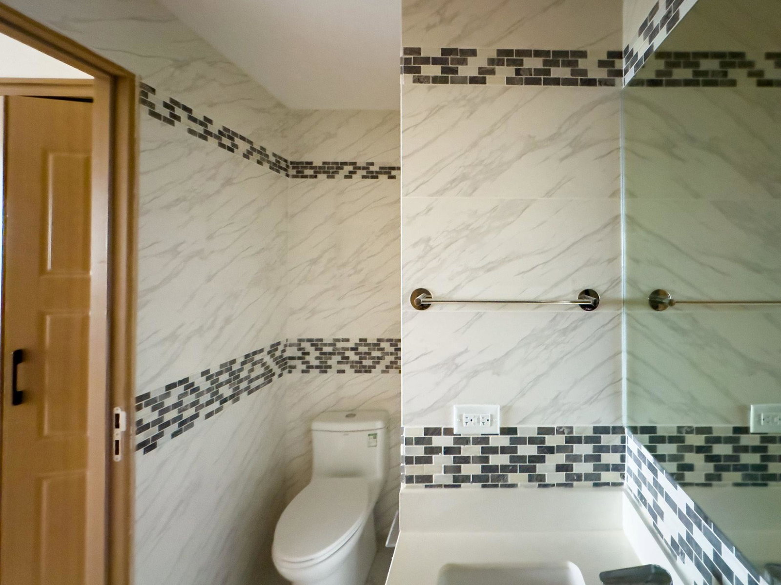 Eleventh image of A5-2-50 1/4 Deanery Road, Kingston in Kingston 3, St. Andrew, Jamaica - property is For Sale