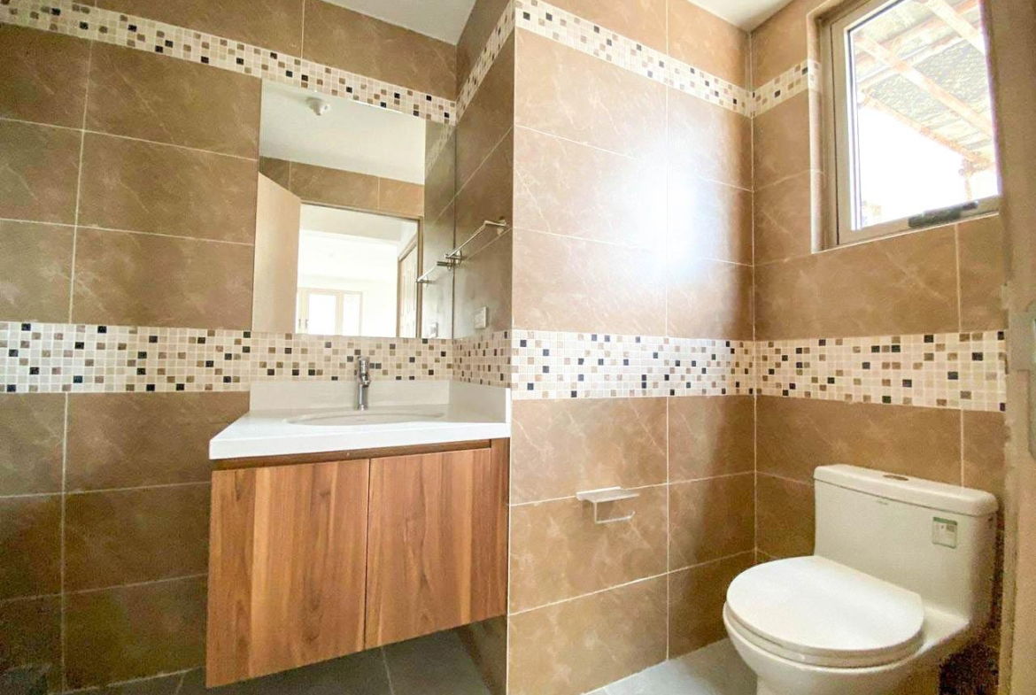 Eleventh image of A4-3-50 1/4 Deanery Road in Kingston 3, St. Andrew, Jamaica - property is For Sale