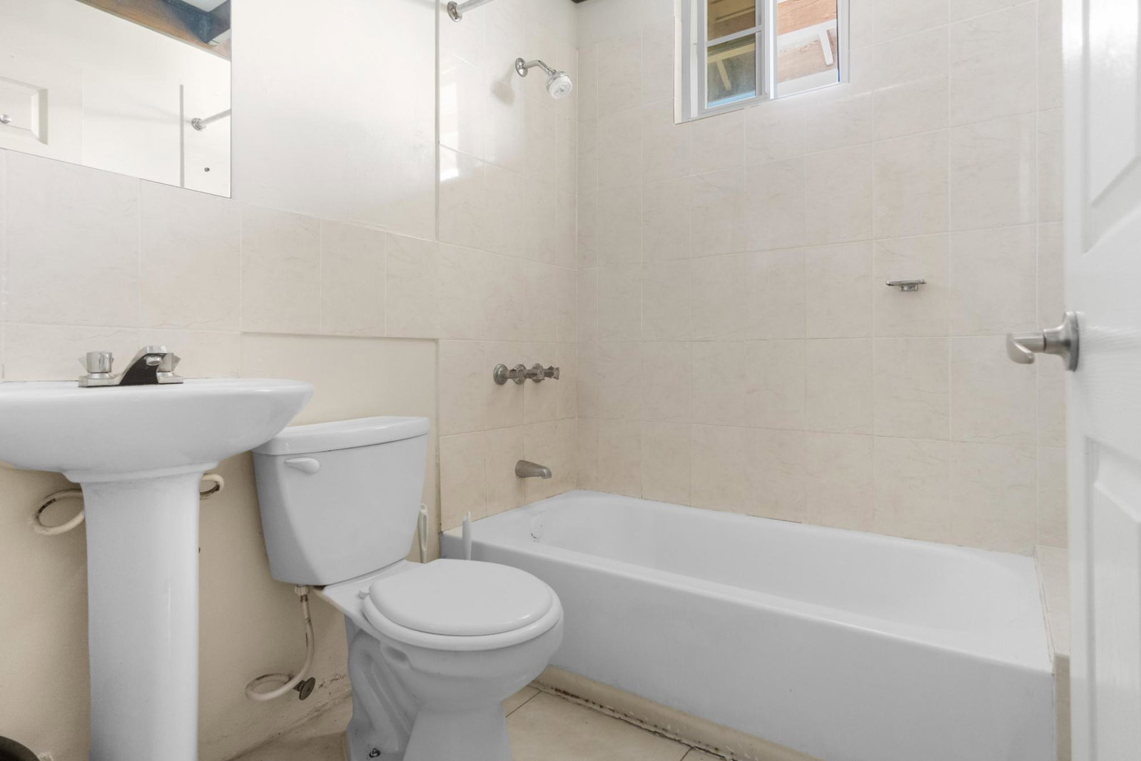 Fifth image of 9-15 Lilford Avenue in Kingston 6, St. Andrew, Jamaica - property is For Sale
