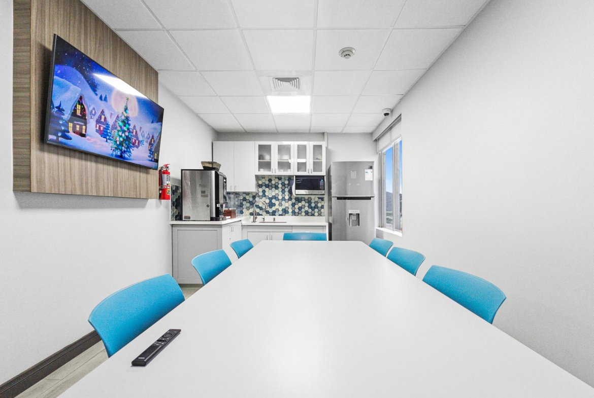 Ninth image of 1004-60 Knutsford Boulevard in Kingston 5, St. Andrew, Jamaica - property is For Rent