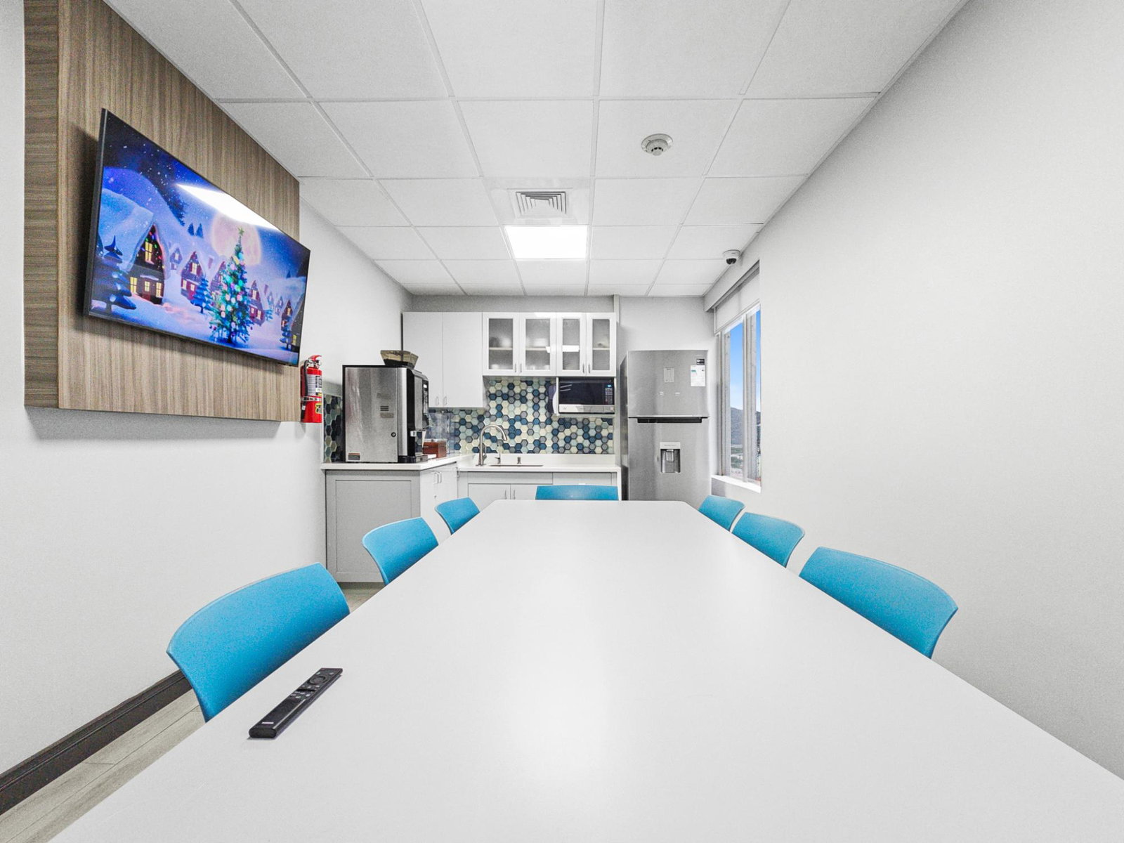 Ninth image of 1004-60 Knutsford Boulevard in Kingston 5, St. Andrew, Jamaica - property is For Rent